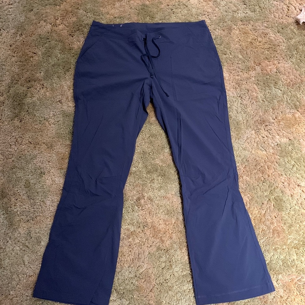Columbia lightweight pants - 14